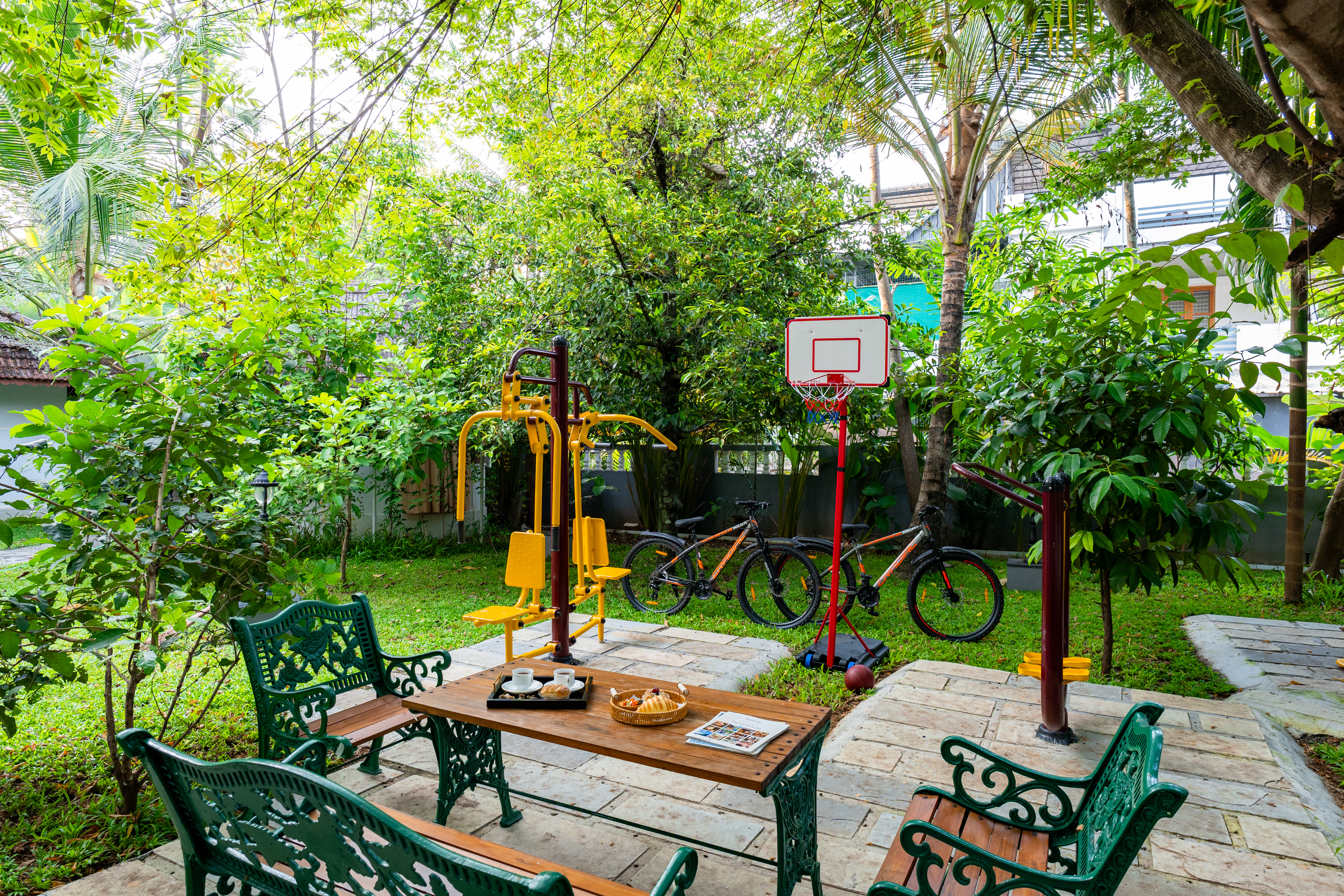 Garden & open gym