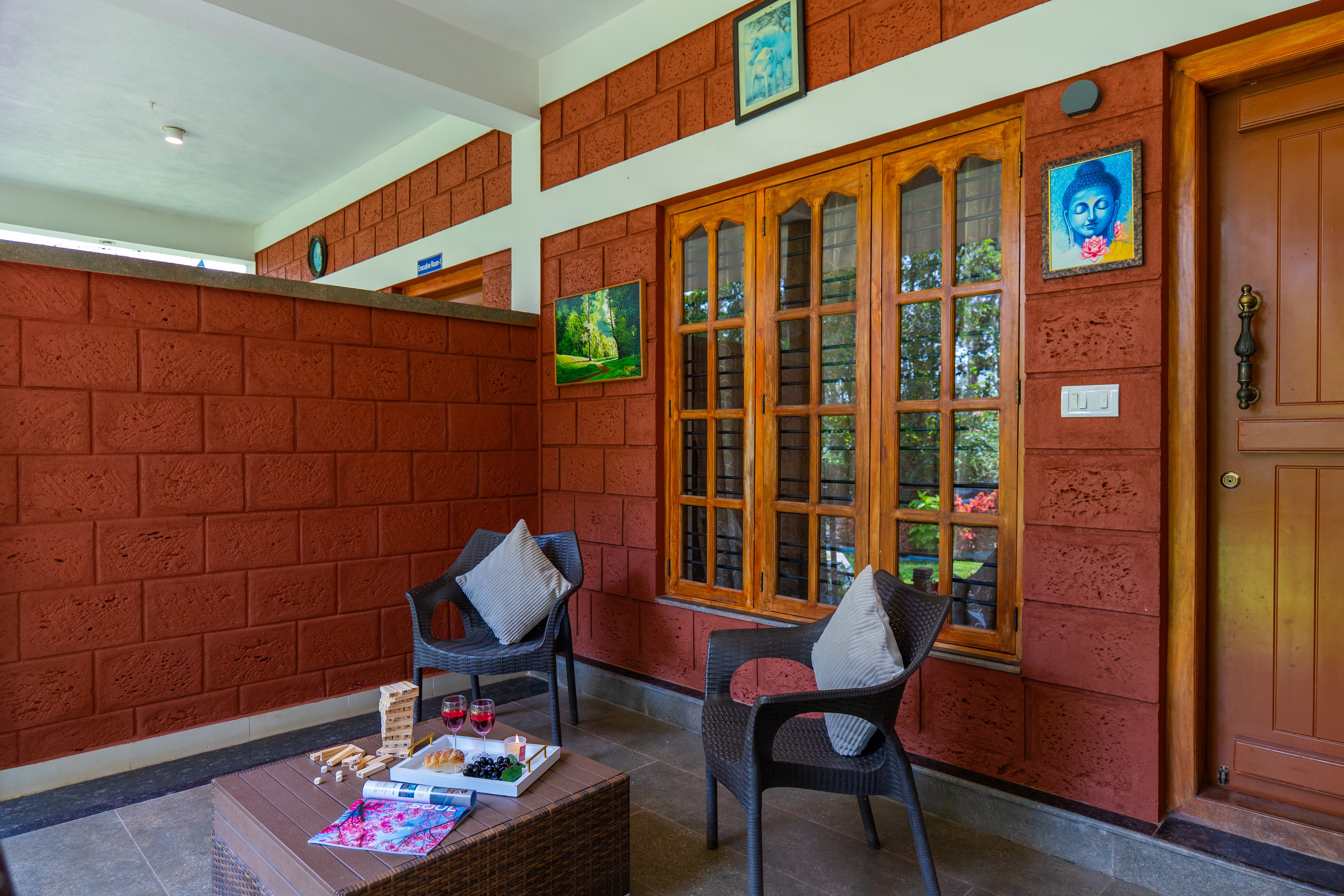 Sit-out area/balcony