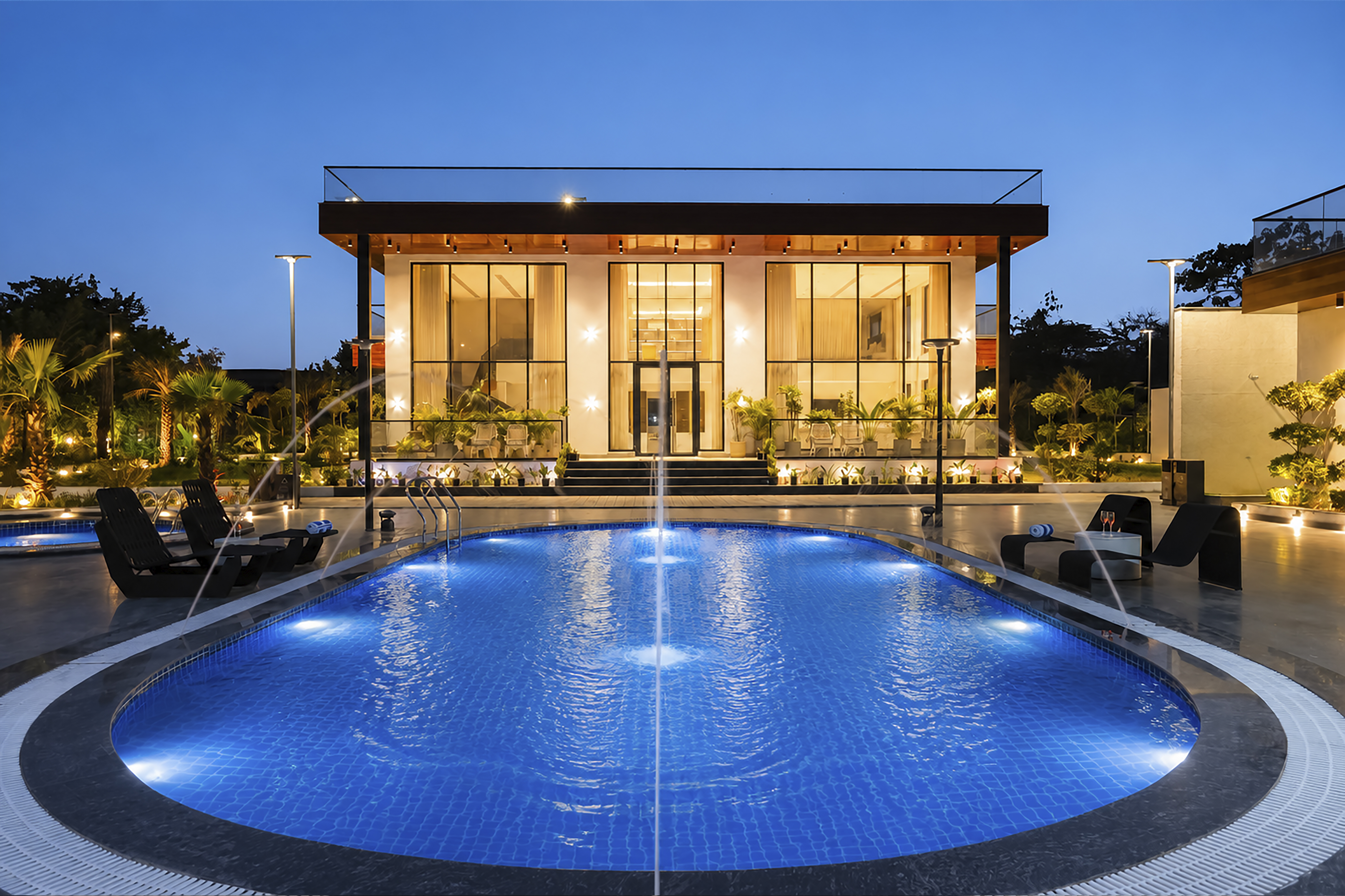 Private Pool: Eclipse Bath