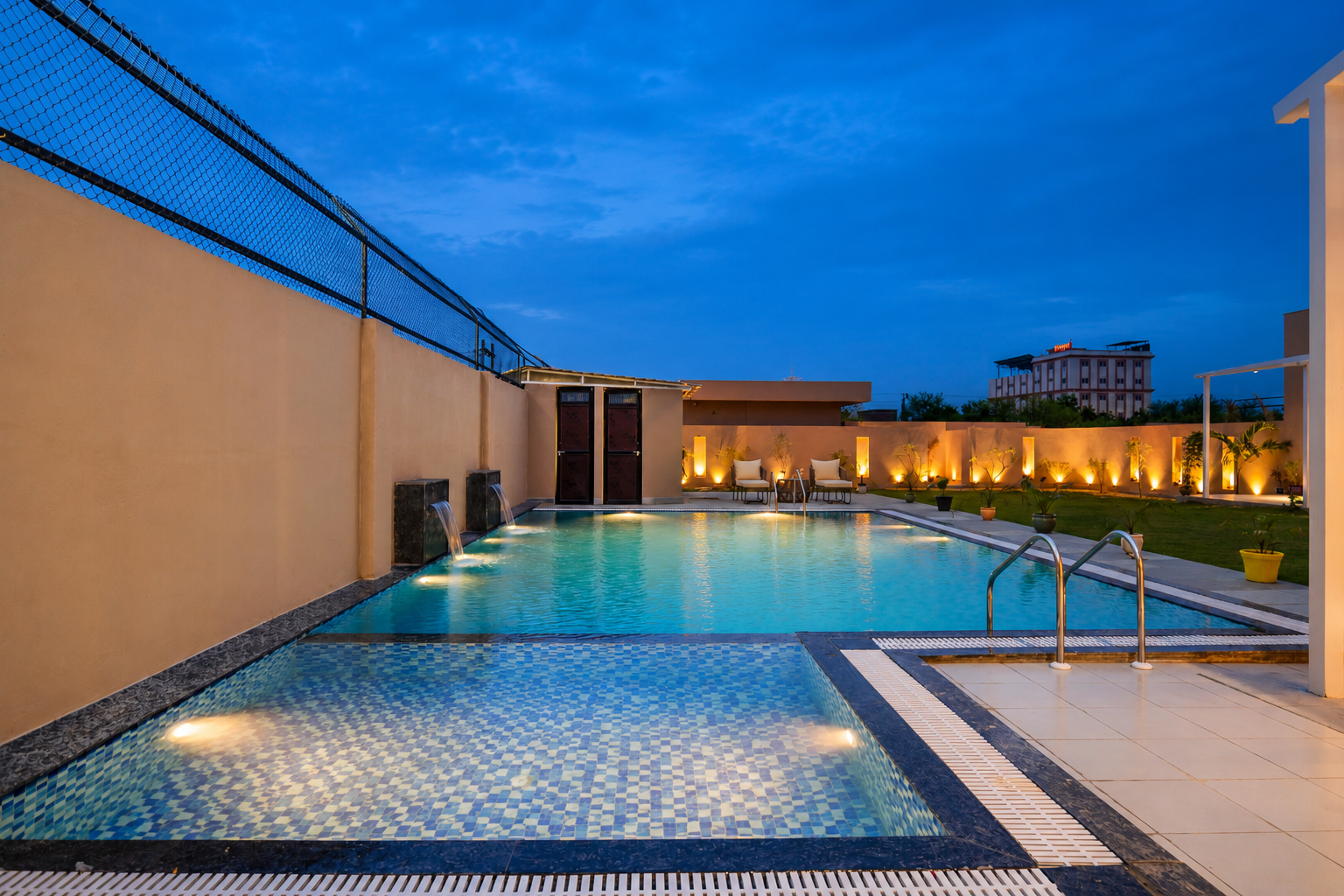 6-BHK Villa with Private Pool, Spacious Lawn, Terrace & Poolside Gazebo — photo 7