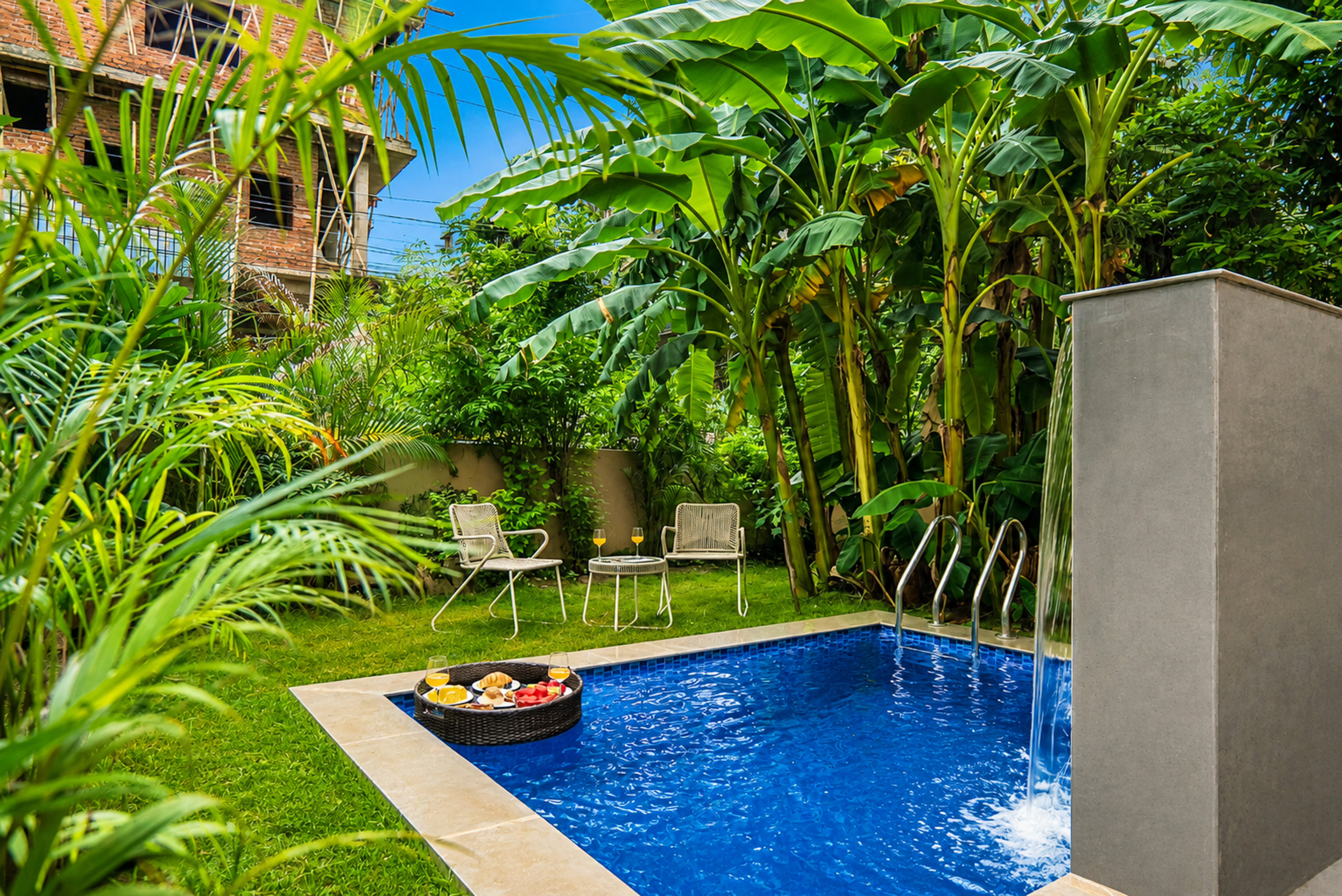 3-BHK Retreat with Bathtub, Private Pool & Garden near Karni Mata Temple — photo 20
