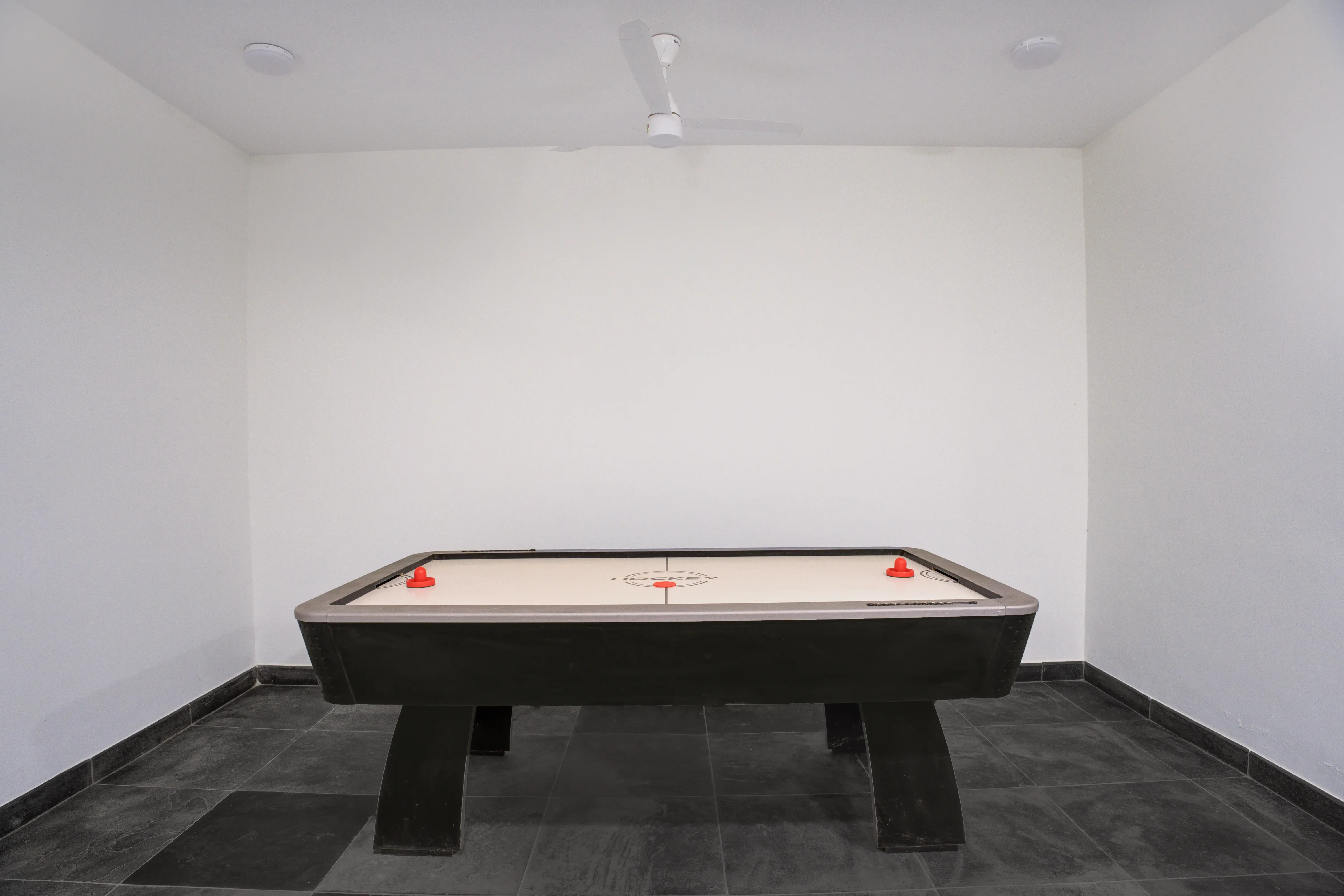 Urvi Terra Luxe Suite, Bangalore - Common games zone