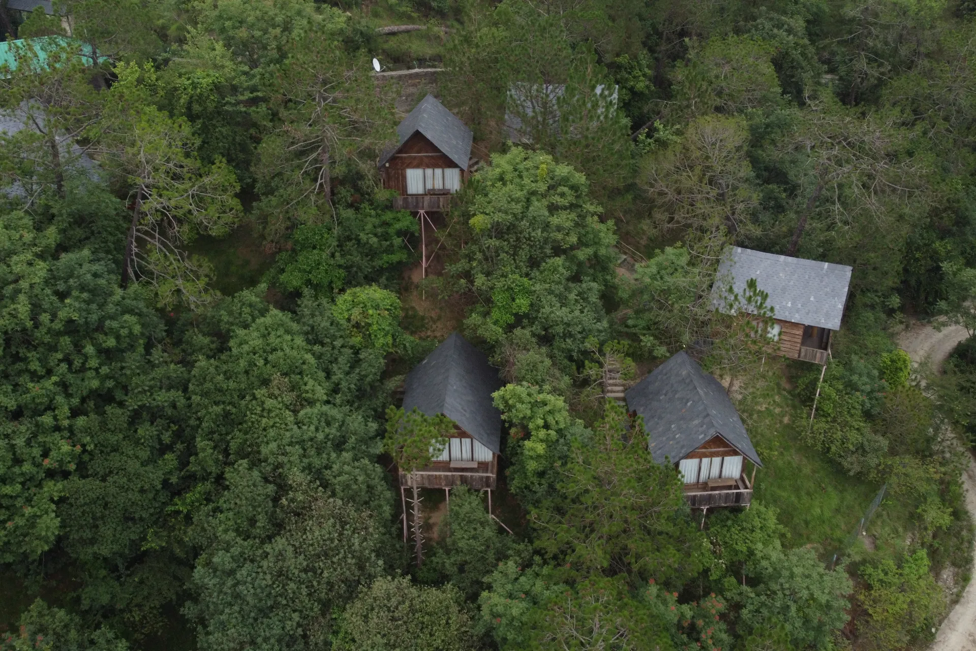 Suro Woodbine Chalet, Shimla - Drone Shot