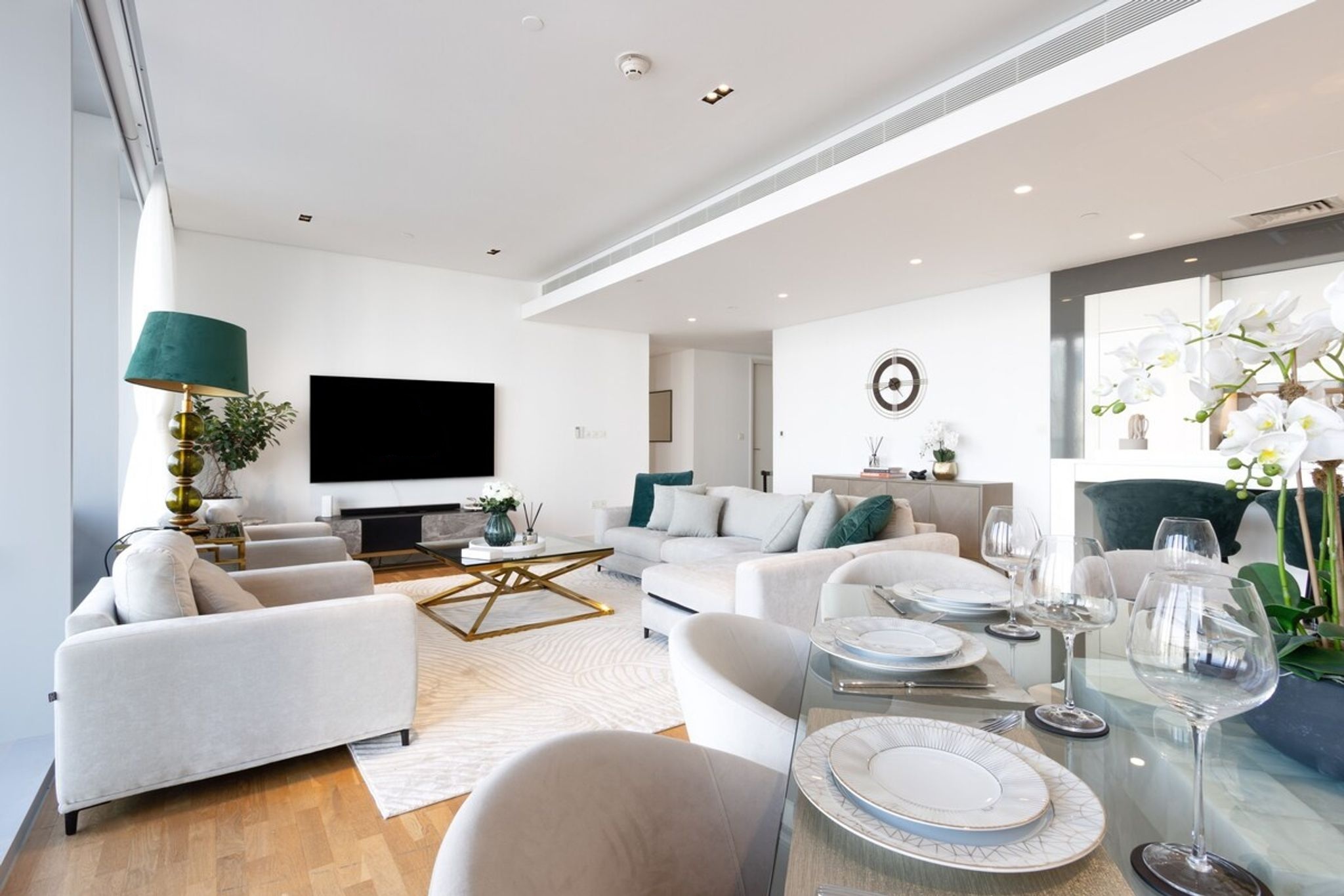 Luxury 2BR with Sea, Ain Dubai & Skyline Views — photo 21