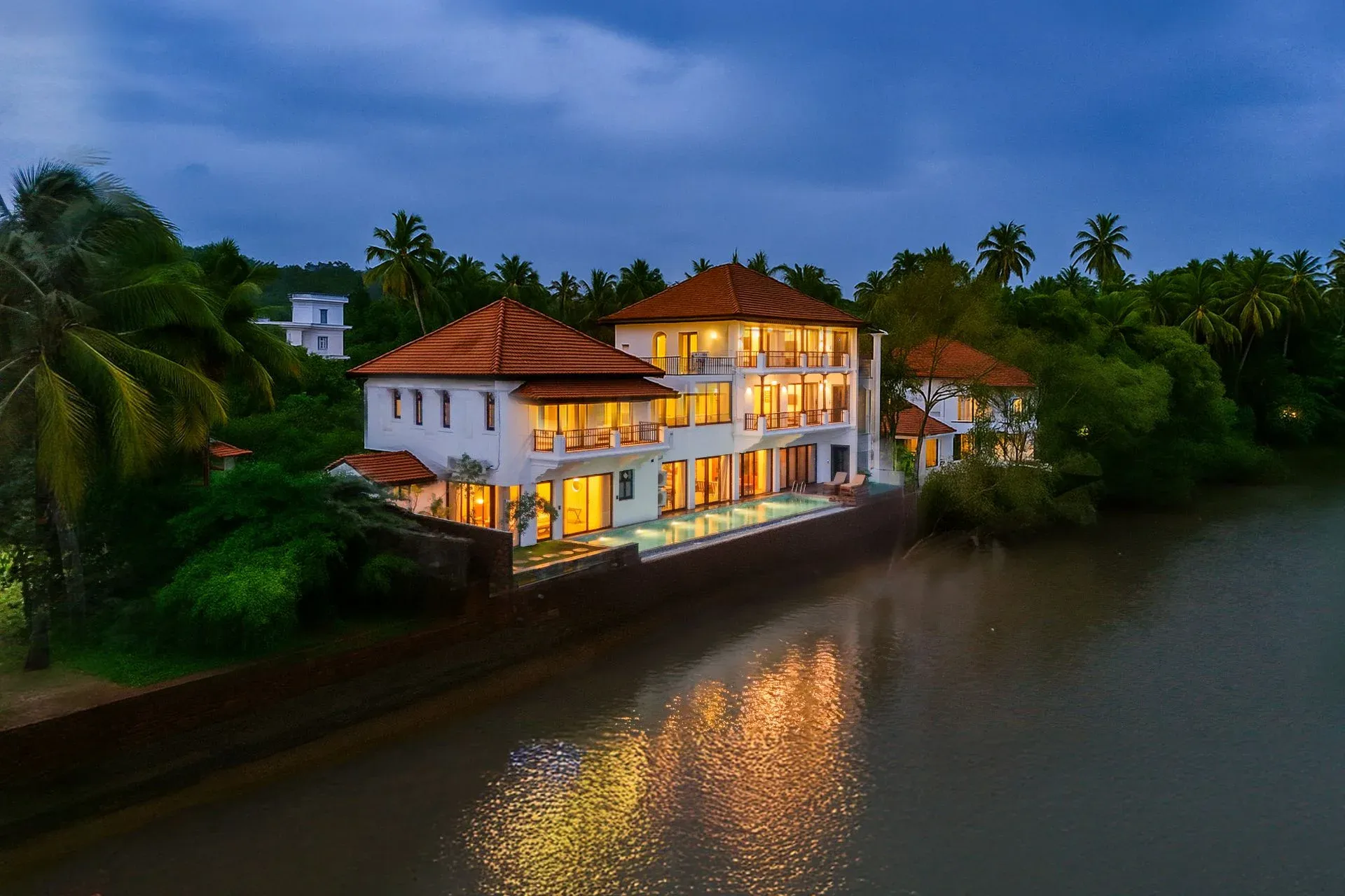 Villa Fleuve | 6-BHK Getaway By the River With Infinity Pool, Lift & Bar Lounge - Image 2