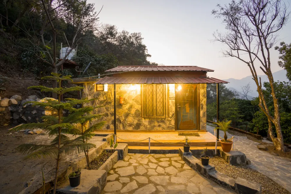 Zephyr Classic Hut