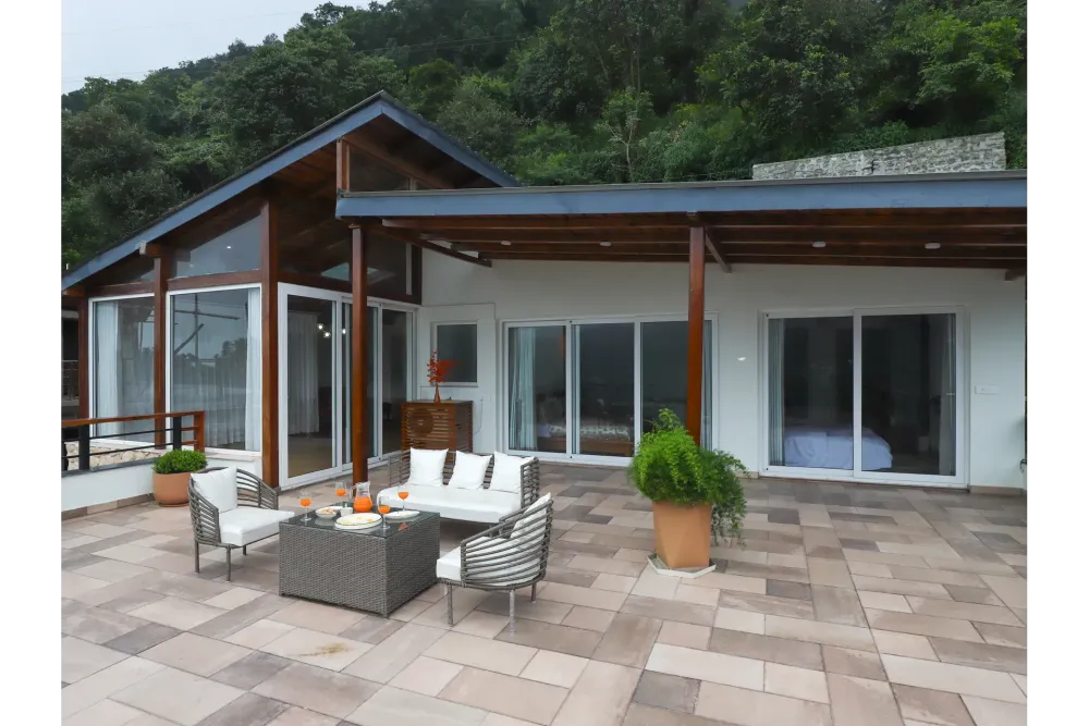 Antarmann Casa Ember