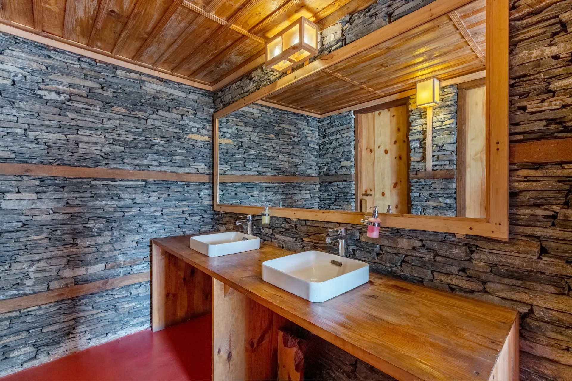 Suro Woodbine Chalet, Shimla - Restaurant 